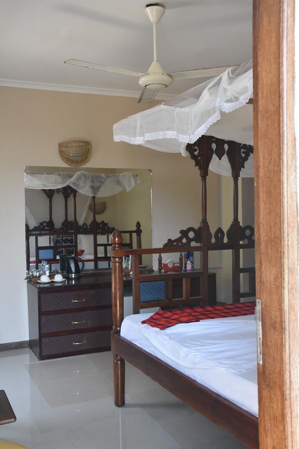 Pwani Silver Sand Beach Hotel Zanzibar Bagian luar foto