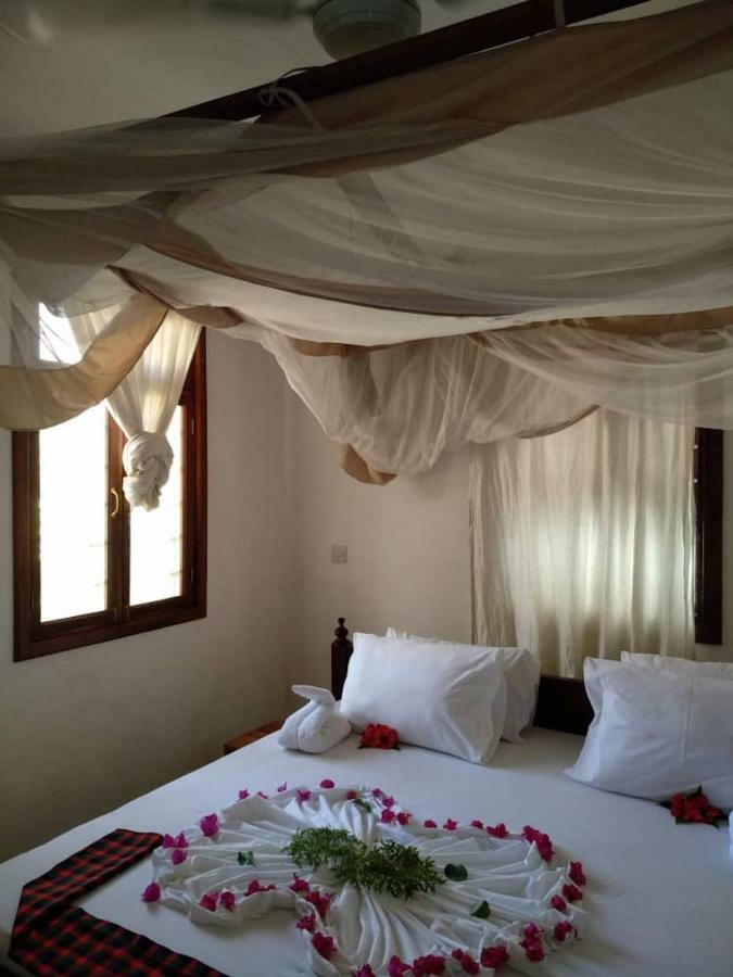 Pwani Silver Sand Beach Hotel Zanzibar Bagian luar foto