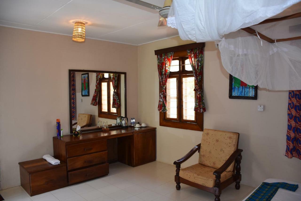 Pwani Silver Sand Beach Hotel Zanzibar Bagian luar foto